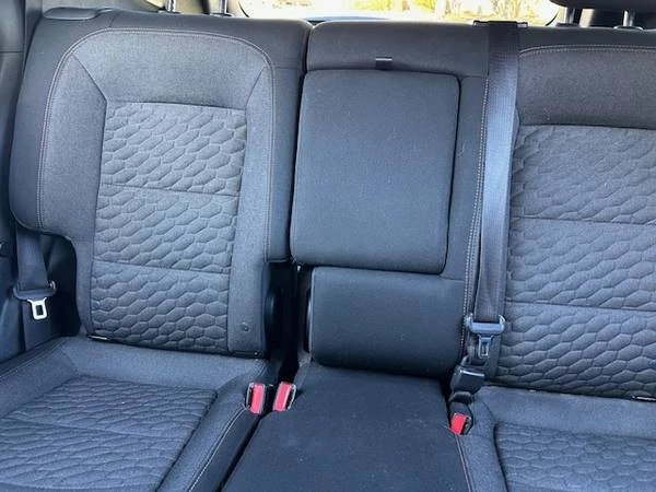 2019 Chevrolet Equinox - Image 10 of 16