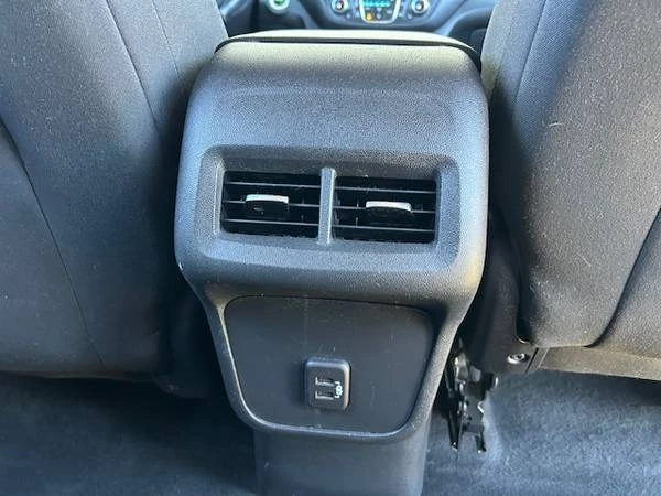 2019 Chevrolet Equinox - Image 12 of 16