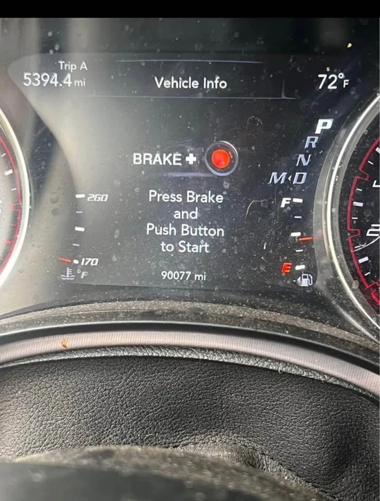 2019 Chrysler 300 (2005-2023) - Image 3 of 4