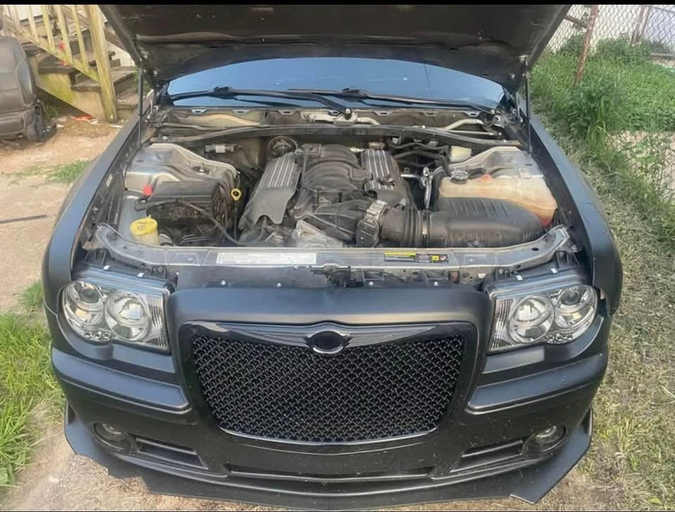 2019 Chrysler 300 (2005-2023) - Image 2 of 4