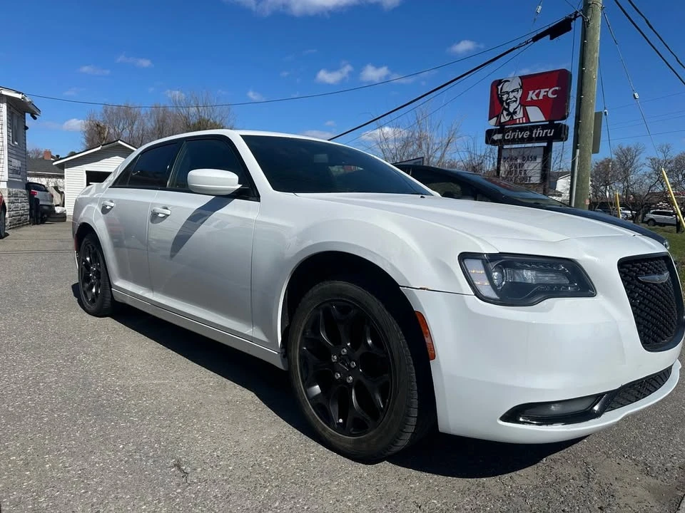 2019 Chrysler 300 (2005-2023) - Image 3 of 14