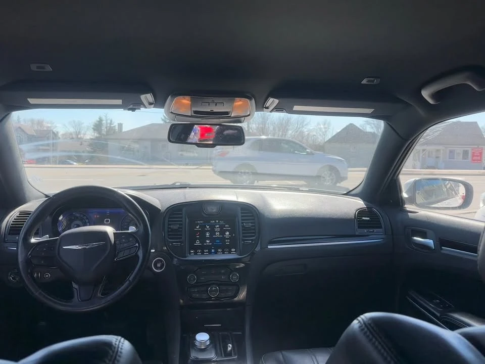 2019 Chrysler 300 (2005-2023) - Image 8 of 14