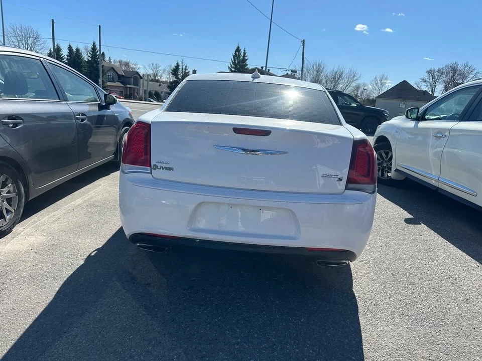 2019 Chrysler 300 (2005-2023) - Image 5 of 14