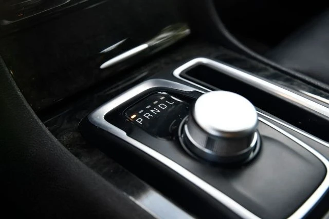 2019 Chrysler 300 (2005-2023) - Image 18 of 30