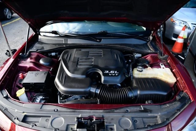 2019 Chrysler 300 (2005-2023) - Image 24 of 30