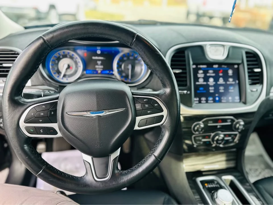 2019 Chrysler 300 (2005-2023) - Image 16 of 20