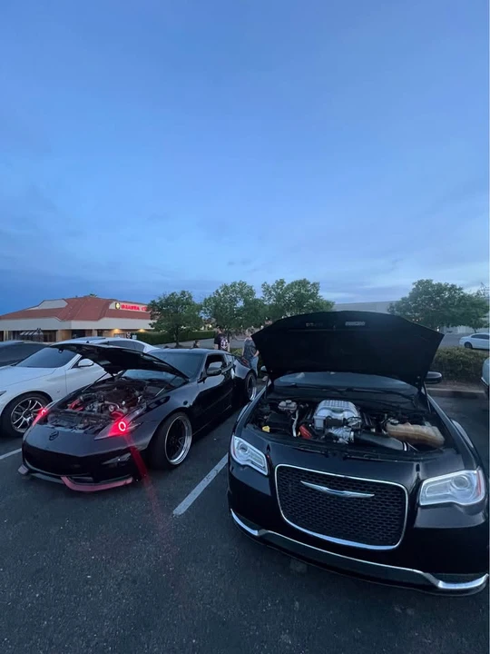2019 Chrysler 300 (2005-2023) - Image 2 of 15