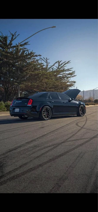 2019 Chrysler 300 (2005-2023) - Image 11 of 15
