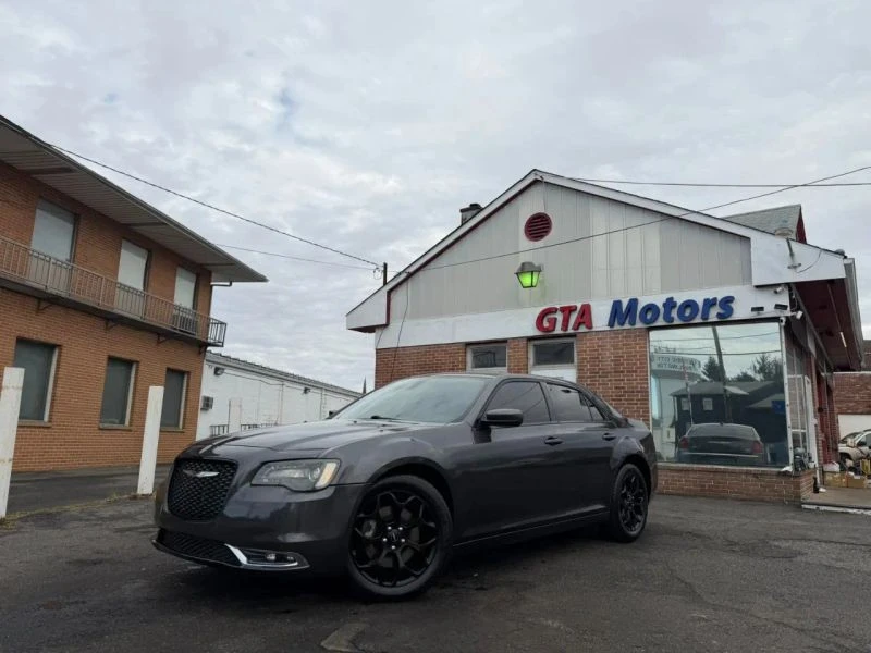2019 Chrysler 300 (2005-2023) - Image 2 of 12