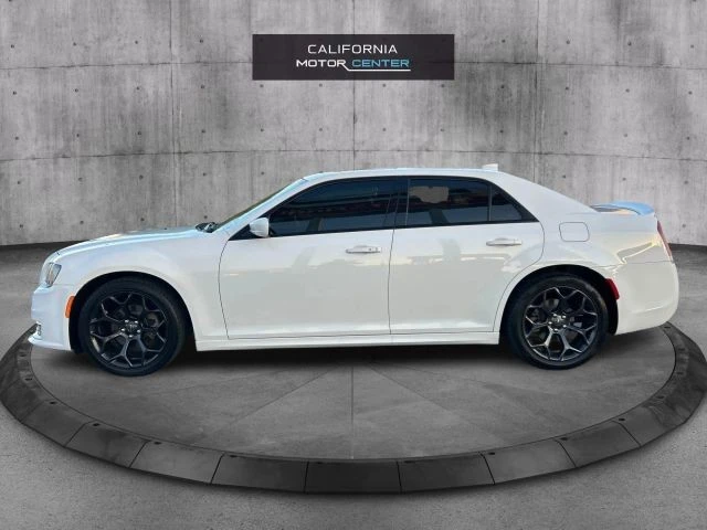 2019 Chrysler 300 (2005-2023) - Image 8 of 21