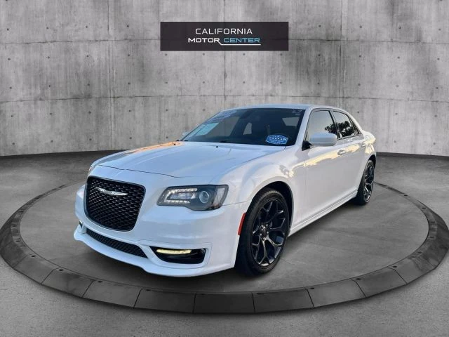 2019 Chrysler 300 (2005-2023) - Image 3 of 21