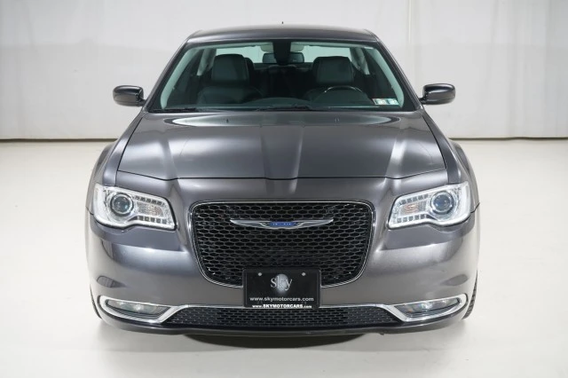 2019 Chrysler 300 (2005-2023) - Image 4 of 21