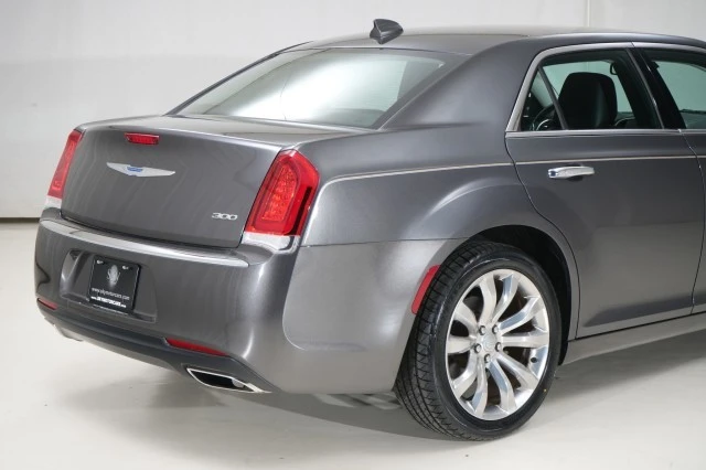2019 Chrysler 300 (2005-2023) - Image 11 of 21