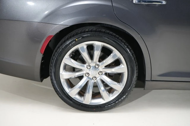 2019 Chrysler 300 (2005-2023) - Image 19 of 21