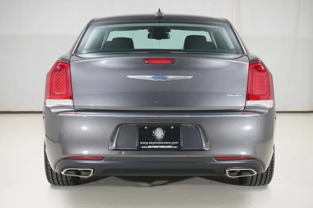 2019 Chrysler 300 (2005-2023) - Image 14 of 21