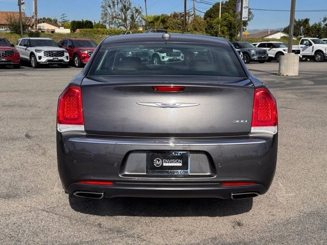 2019 Chrysler 300 (2005-2023) - Image 11 of 21