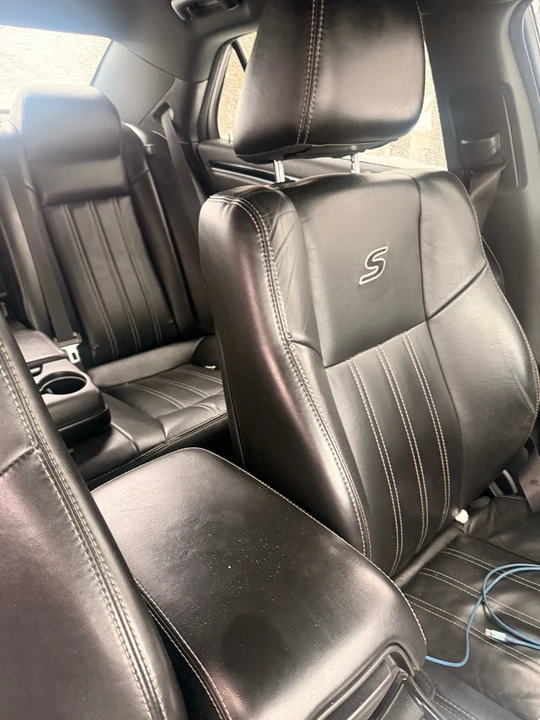2019 Chrysler 300 (2005-2023) - Image 14 of 20