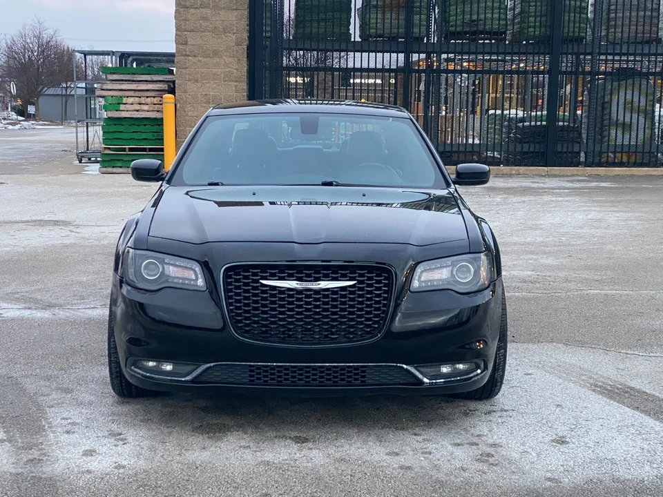 2019 Chrysler 300 (2005-2023) - Image 8 of 19