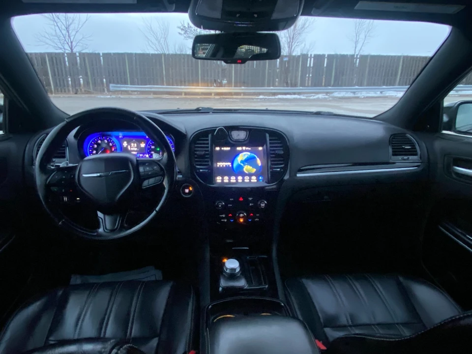 2019 Chrysler 300 (2005-2023) - Image 14 of 19