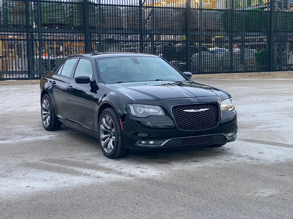 2019 Chrysler 300 (2005-2023) - Image 7 of 19