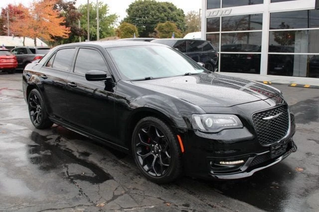 2019 Chrysler 300 (2005-2023) - Image 2 of 20