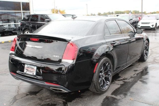 2019 Chrysler 300 (2005-2023) - Image 8 of 20