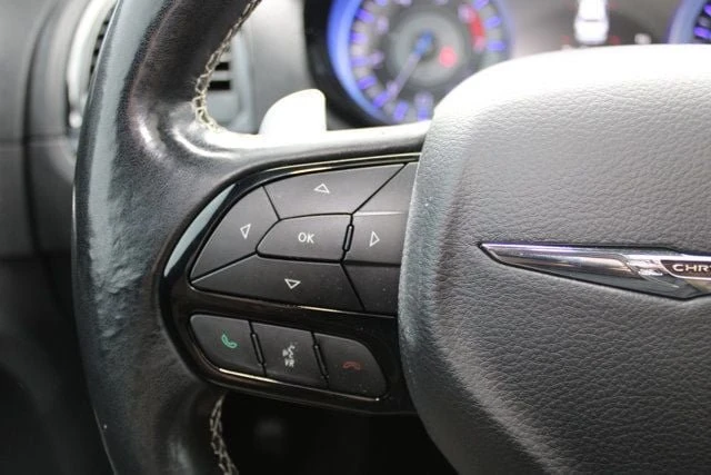2019 Chrysler 300 (2005-2023) - Image 15 of 20