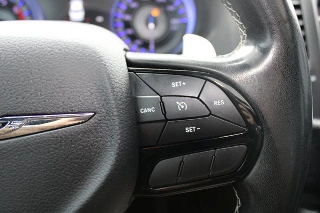 2019 Chrysler 300 (2005-2023) - Image 16 of 20