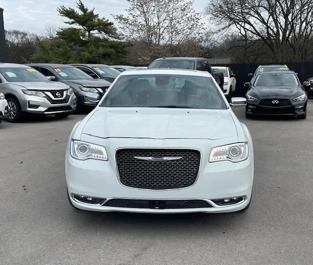 2019 Chrysler 300 (2005-2023) - Image 2 of 15