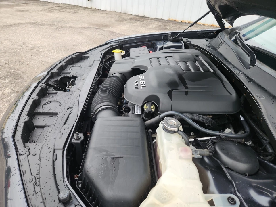 2019 Chrysler 300 (2005-2023) - Image 23 of 30