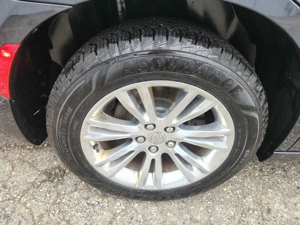 2019 Chrysler 300 (2005-2023) - Image 26 of 30