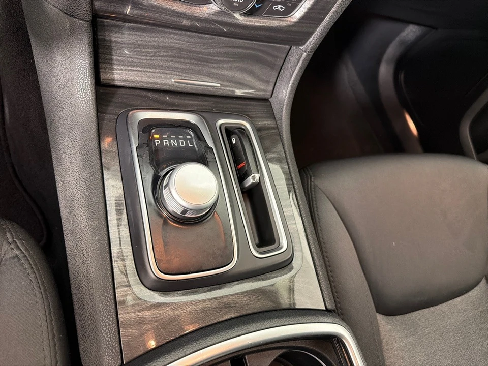 2019 Chrysler 300 (2005-2023) - Image 16 of 21