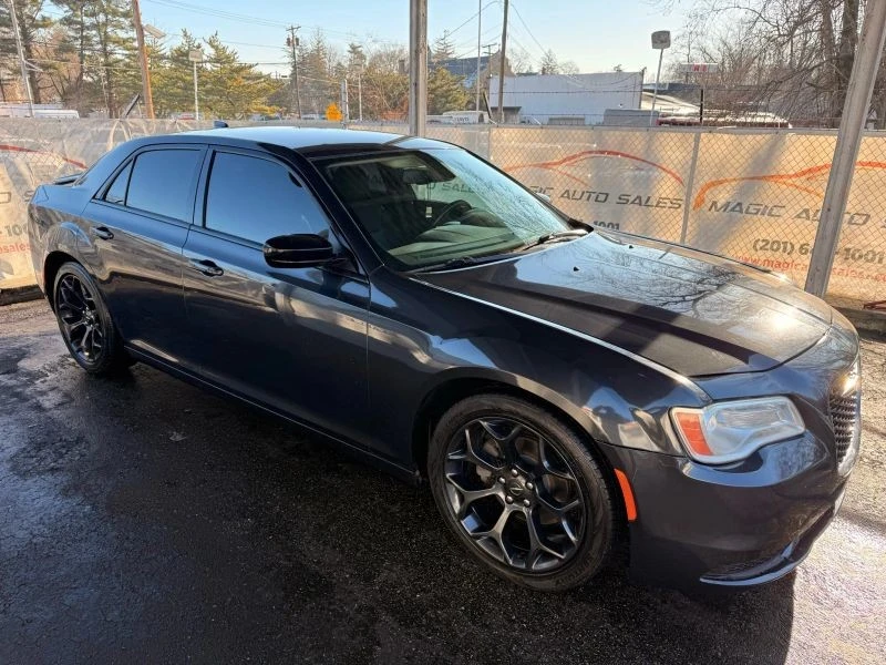 2019 Chrysler 300 (2005-2023) - Image 7 of 12