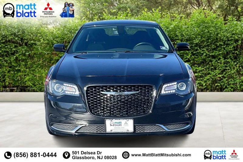 2019 Chrysler 300 (2005-2023) - Image 3 of 12