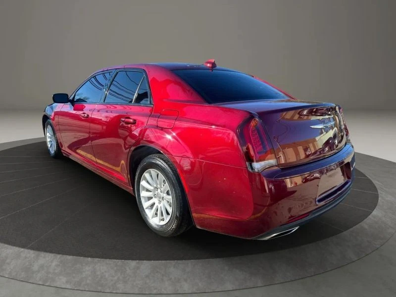 2019 Chrysler 300 (2005-2023) - Image 7 of 12