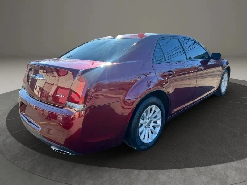 2019 Chrysler 300 (2005-2023) - Image 5 of 12