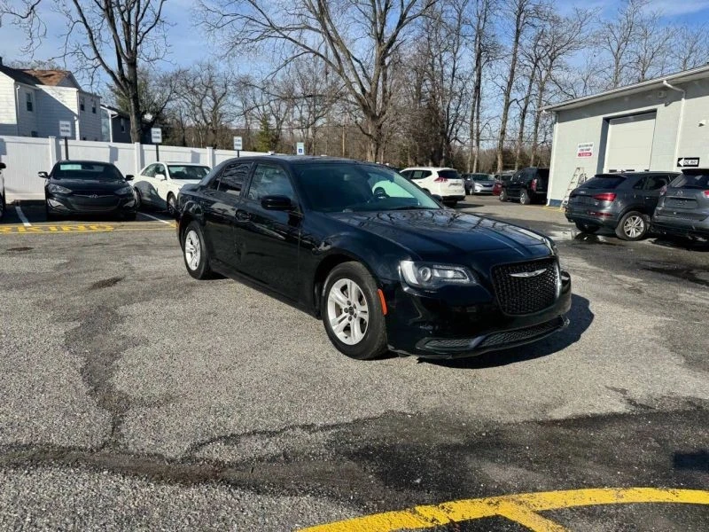 2019 Chrysler 300 (2005-2023) - Image 5 of 12
