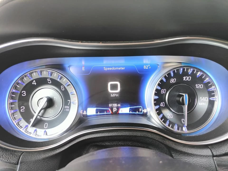 2019 Chrysler 300 (2005-2023) - Image 13 of 15