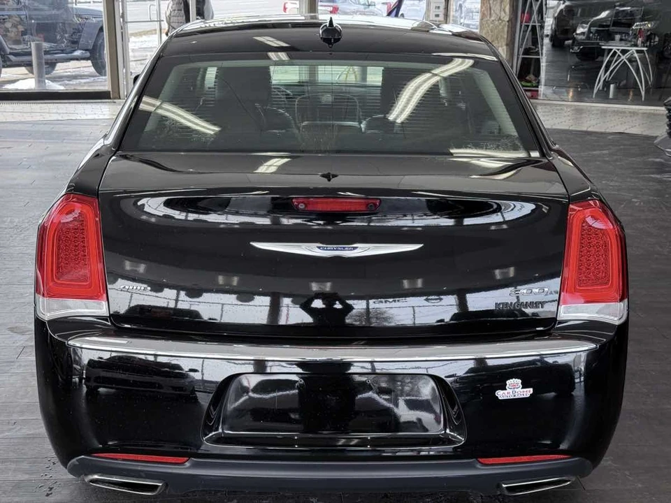 2019 Chrysler 300 (2005-2023) - Image 12 of 12
