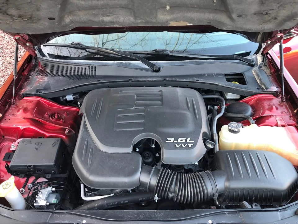 2019 Chrysler 300 (2005-2023) - Image 11 of 12