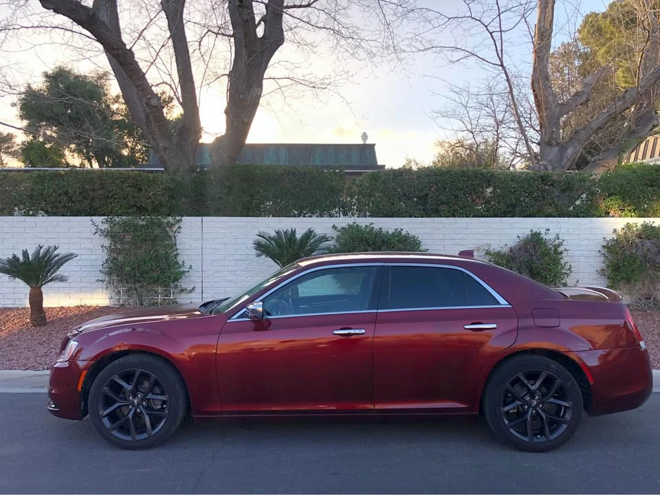 2019 Chrysler 300 (2005-2023) - Image 4 of 12