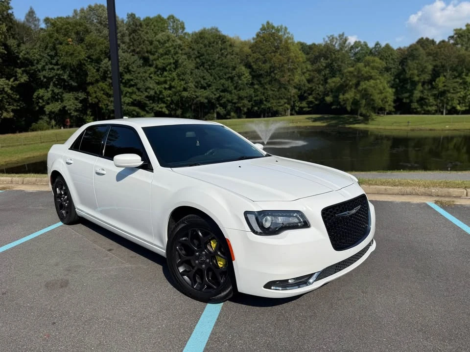 2019 Chrysler 300 (2005-2023) - Image 2 of 2