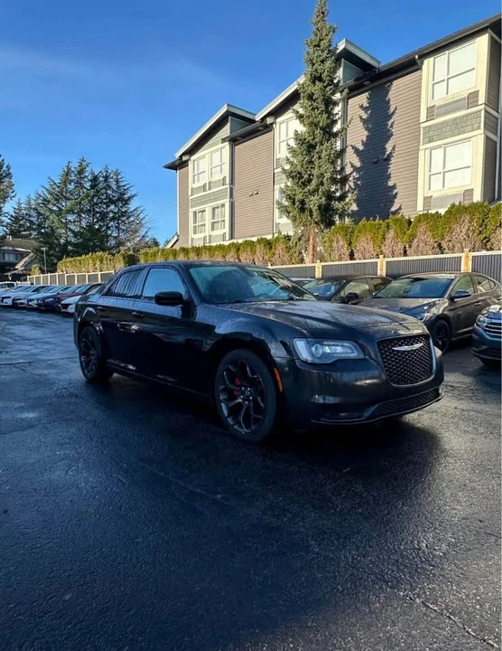 2019 Chrysler 300 (2005-2023) - Image 3 of 11