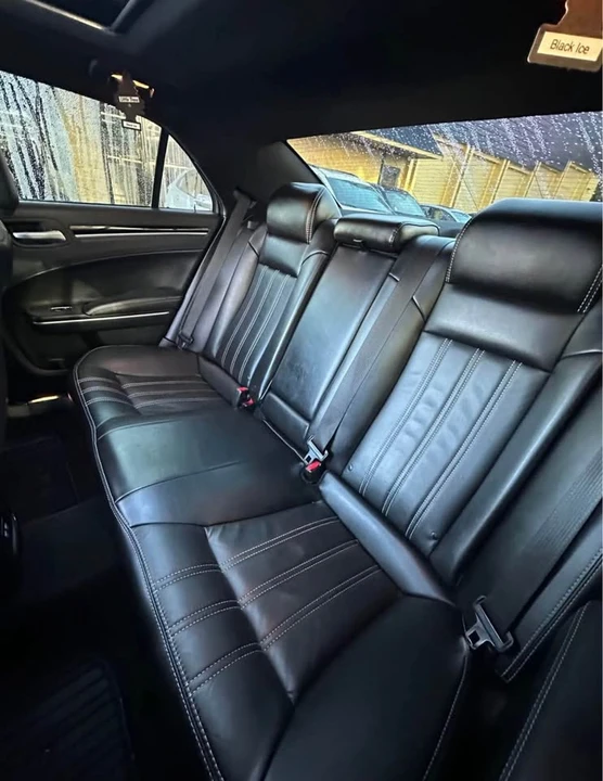 2019 Chrysler 300 (2005-2023) - Image 11 of 11