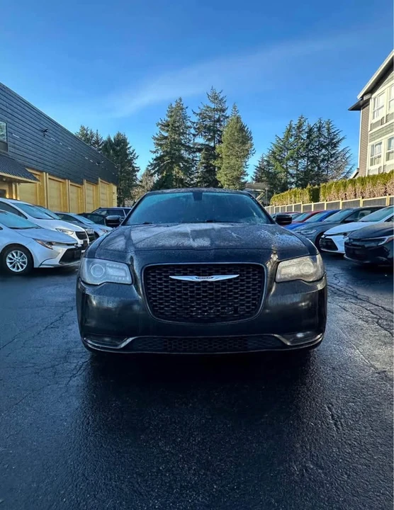 2019 Chrysler 300 (2005-2023) - Image 2 of 11