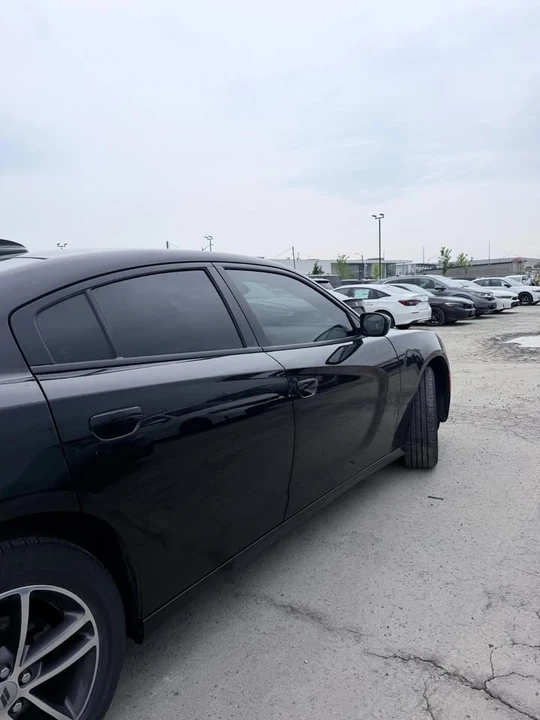 2019 Chrysler - Image 10 of 15