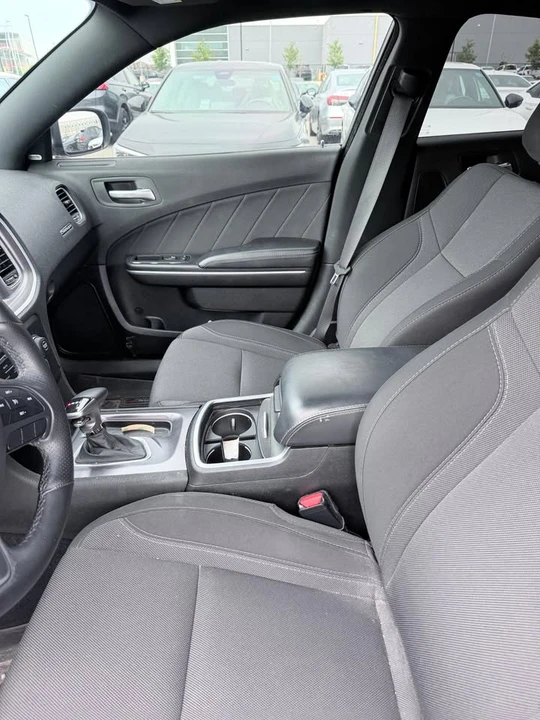 2019 Chrysler - Image 15 of 15