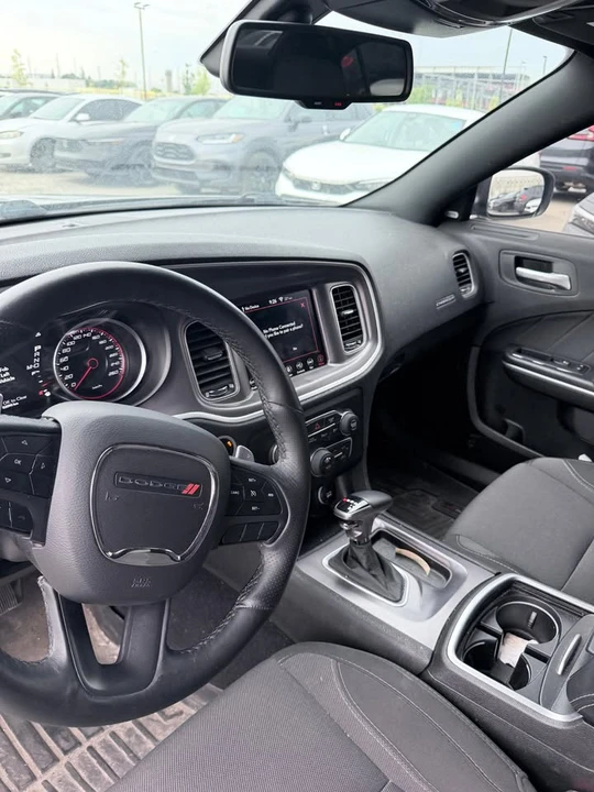 2019 Chrysler - Image 14 of 15