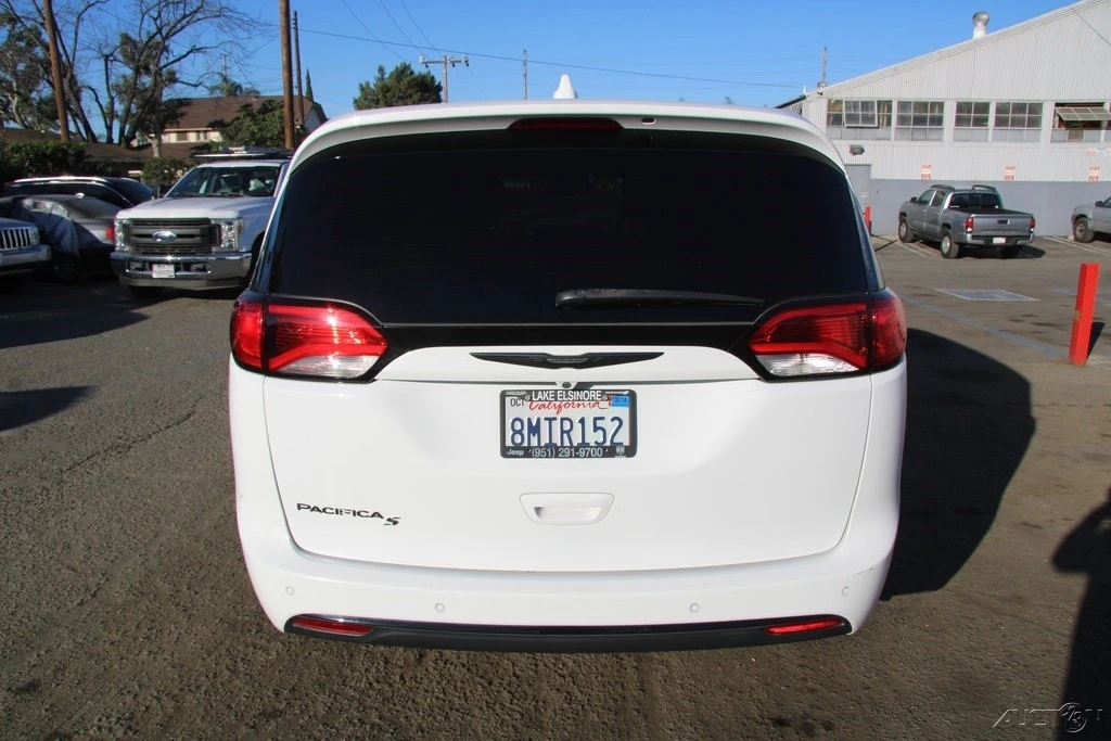 2019 Chrysler - Image 6 of 21