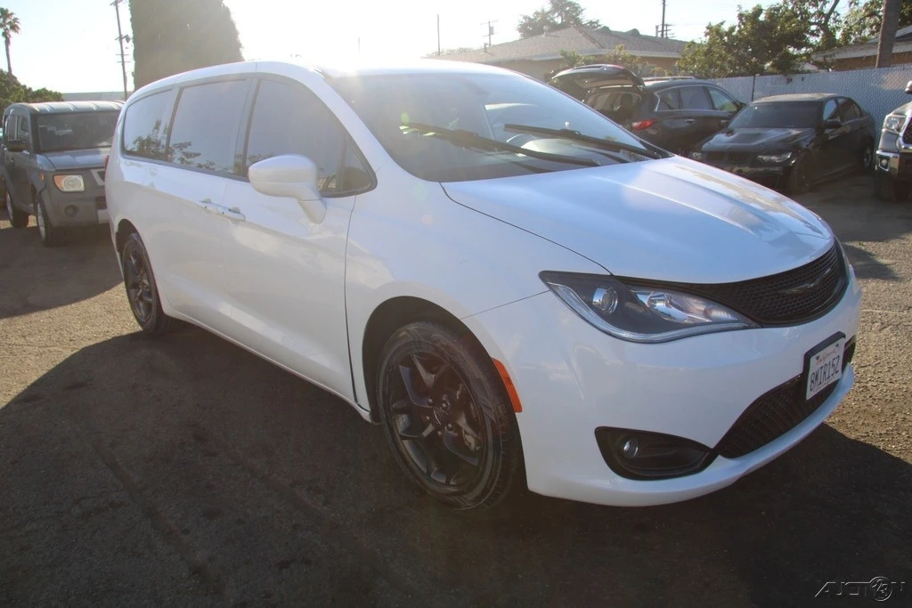 2019 Chrysler - Image 9 of 21